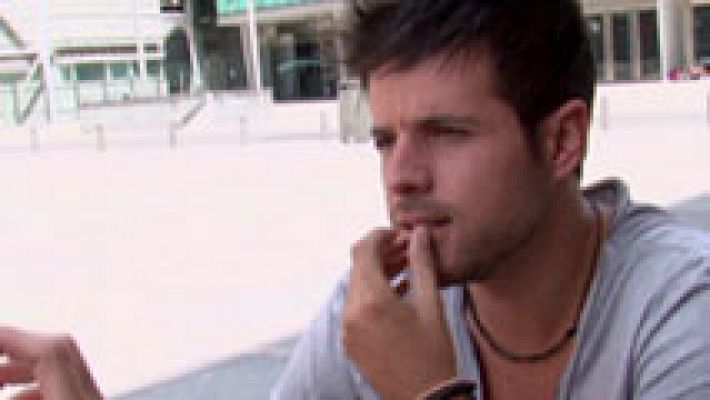 Más que en vivo - Más que en vivo - Pablo López sorprenderá a un fan muy duro