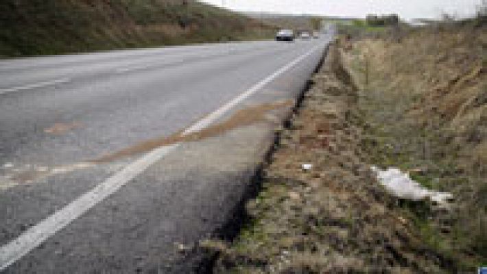 Telediario 1 - Lo ingresan en prisión para evitar que lo linchen