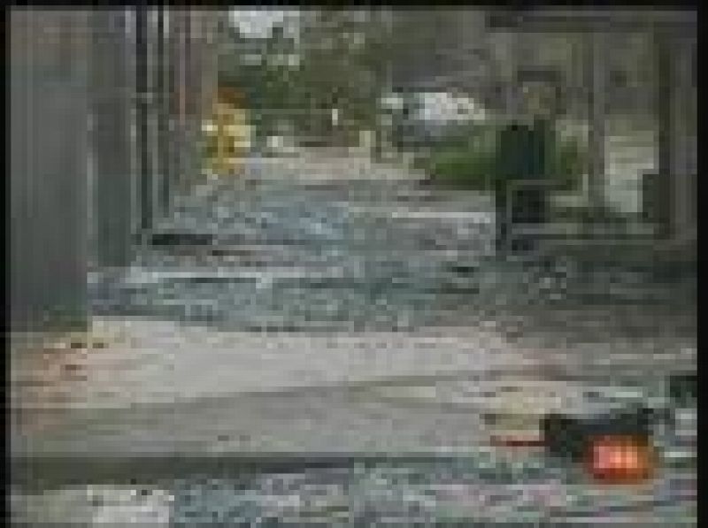 El Estado estadounidense de Texas trata de recuperarse del huracán Ike que ha dañado miles de viviendas y ha inundado la ciudad de Galveston.