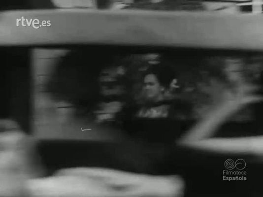 Revista Imágenes - PAISES EN MINIATURA