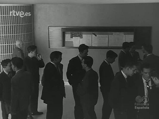 Revista Imágenes - ASISTENCIA UNIVERSITARIA