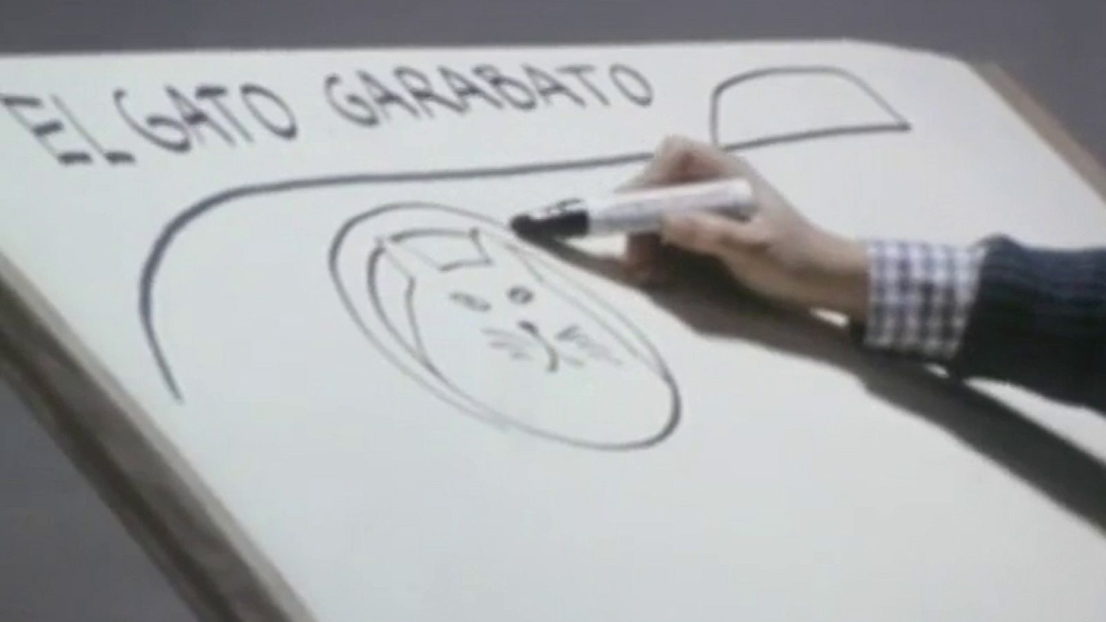 Gloria Fuertes recita 'El gato garabato''