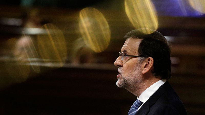 Rajoy lee el auto de Ruz en el Congreso para defender que Ana Mato no está imputada