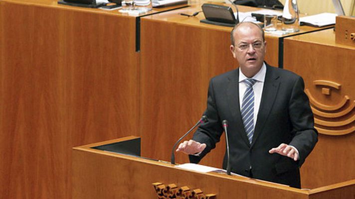 Telediario 1 - Monago pondrá en venta la residencia oficial