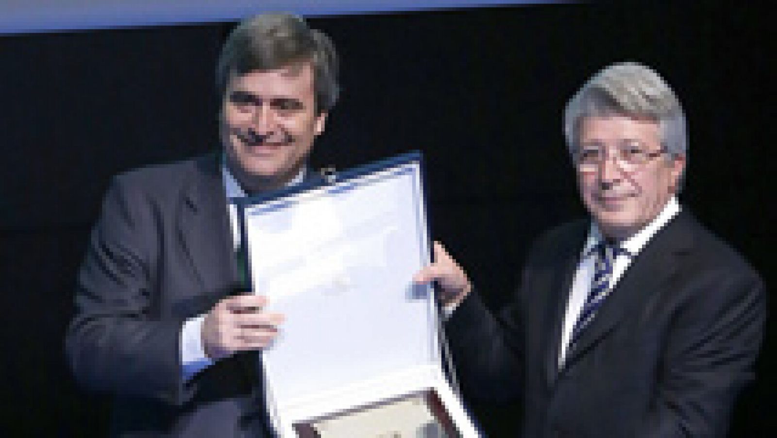 El Consejo Superior de Deportes ha entregado las distinciones al Mérito Deportivo. El Atlético de Madrid ha recibido la placa de oro, que recogió su presidente Enrique Cerezo. Entre los premiados están Amaya Valdemoro, la San Silvestre Vallecana, la