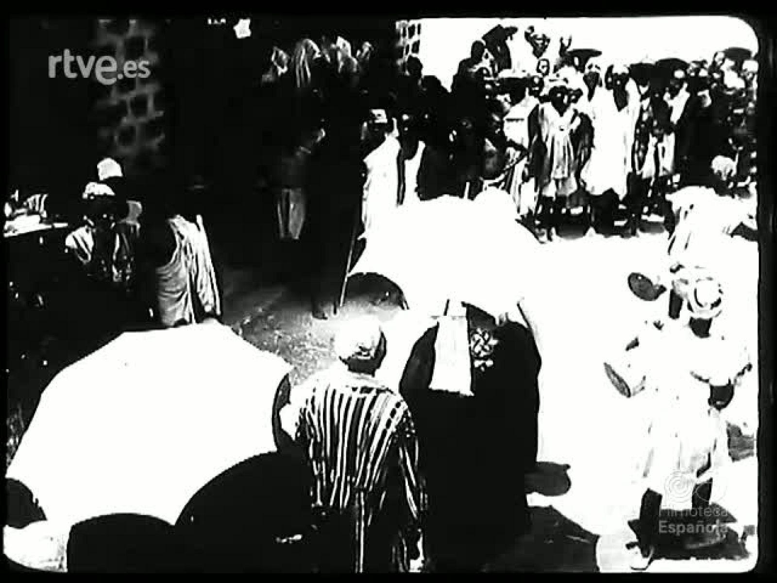 COMO VIVEN LOS MANPUAS - Revista Imágenes | Ver