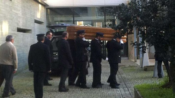 Telediario 1 - Se cierra la capilla ardiente de la agente de Policía