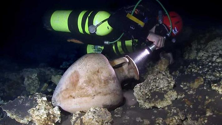 Al filo de lo imposible - Es dolç. Agua luminosa