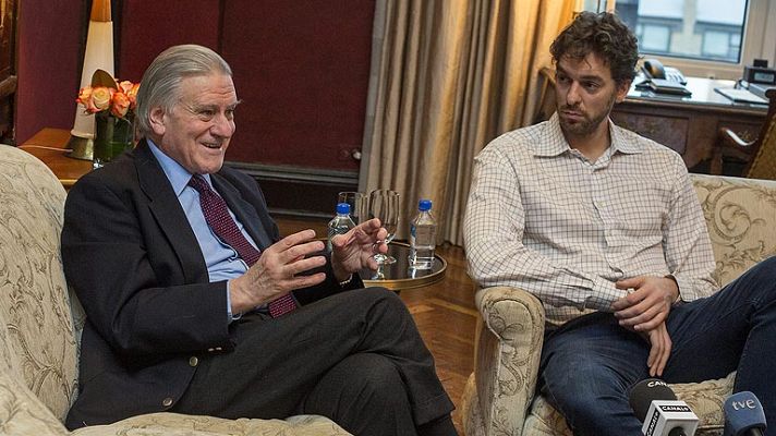 Telediario 1 - Gasol y Fuster se unen para promover hábitos saludables entre niños