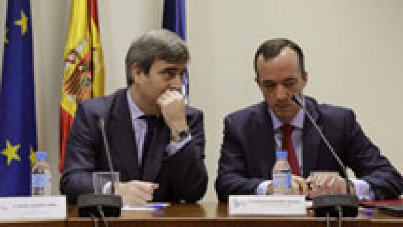 Miguel Cardenal y Francisco Martínez, secretarios de Estado para el Deporte y de Seguridad, respectivamente, han pedido una comparecencia urgente en el Congreso para informar de los sucesos ocurridos este domingo cerca del estadio Vicente Calderón, e