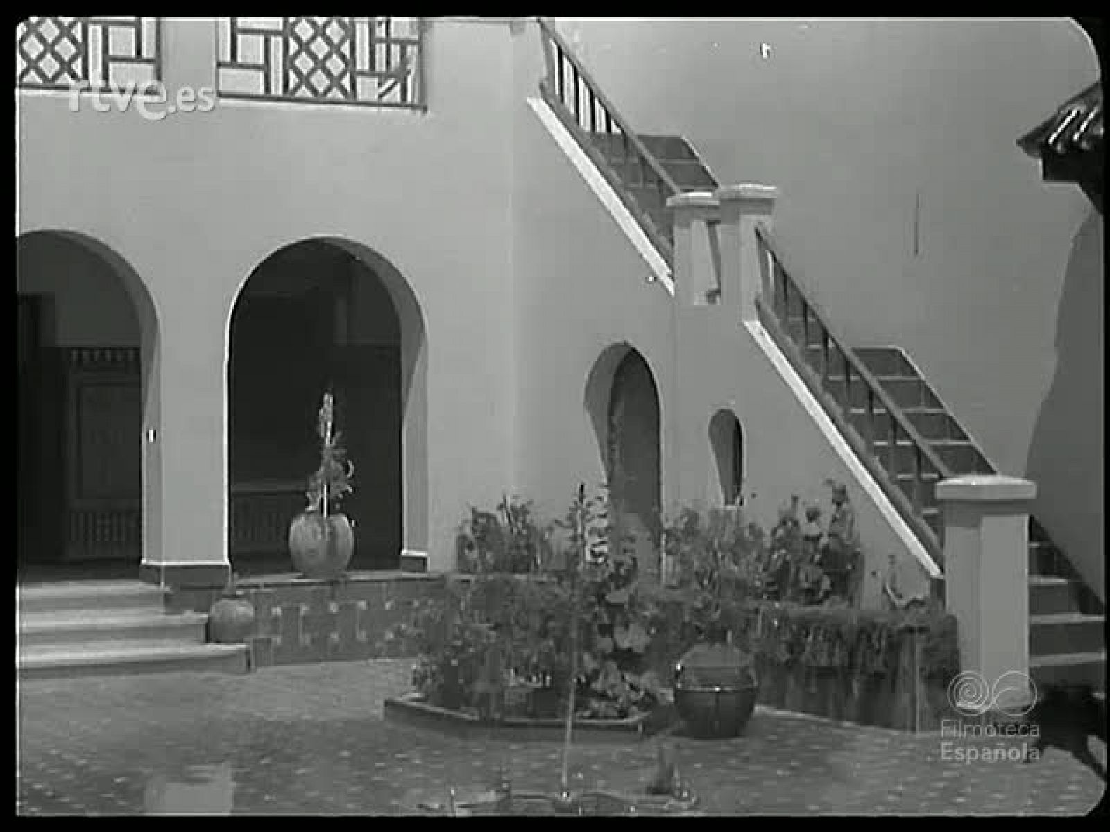 IFNI CUMPLE DOCE AÑOS - Revista Imágenes | Ver