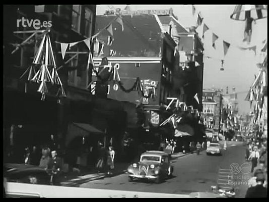 Revista Imágenes - CEREMONIAS REALES