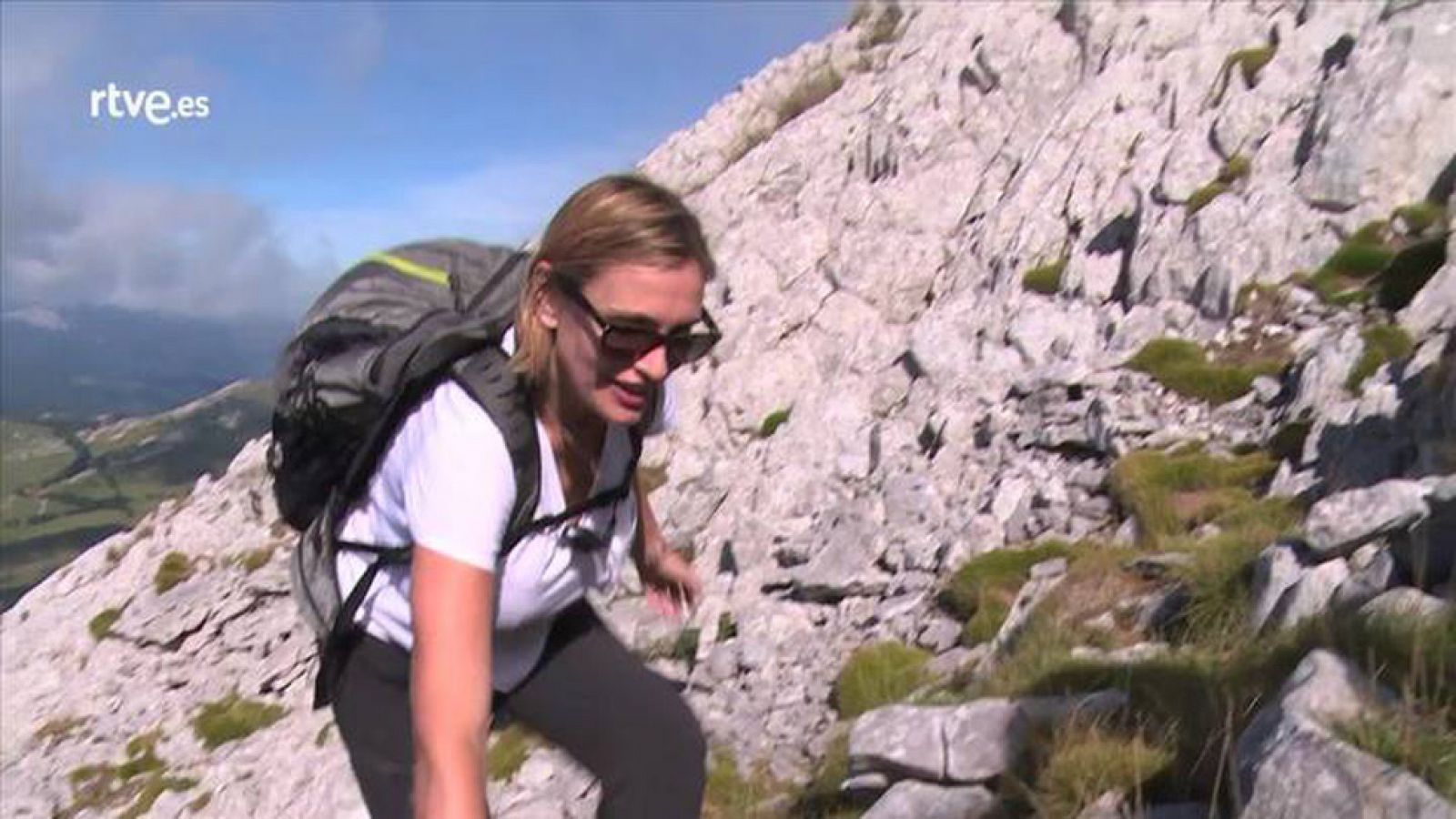 Cumbres -  Ainhoa Arteta sube al Monte Aitxuri - Avance