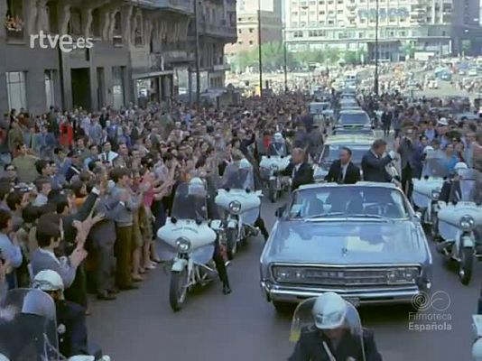 Documentales Color - LOS ASTRONAUTAS Y LA LUNA