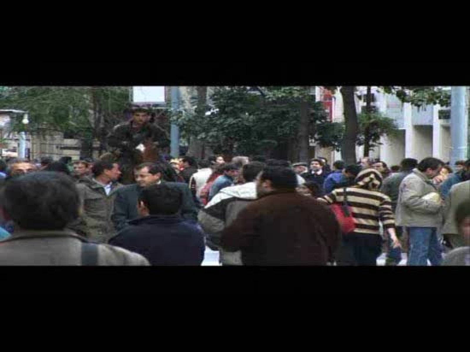 El baile de la victoria --A caballo | Ver