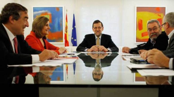 Telediario 1 - La nueva ayuda a parados de larga duración y con cargas familiares será de seis meses