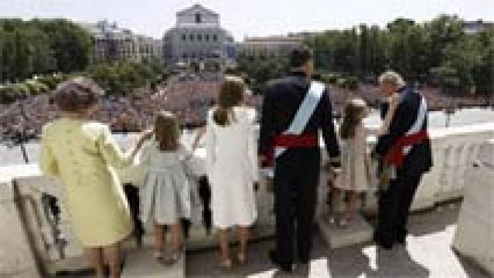 Telediario 1 - La Familia Real no podrá aceptar regalos que les puedan "comprometer"