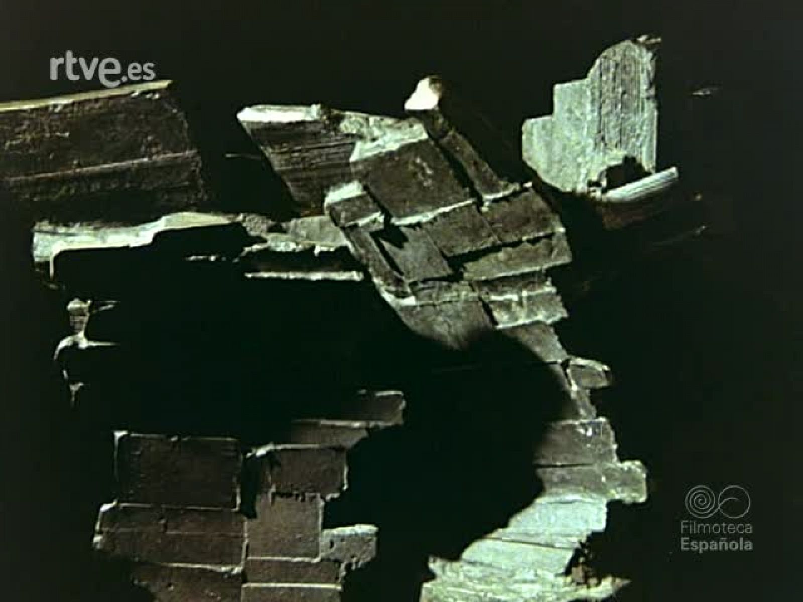 LA ANTORCHA EXALTACION DEL LIBRO (VERSION LARGA) - Documentales Color | Ver