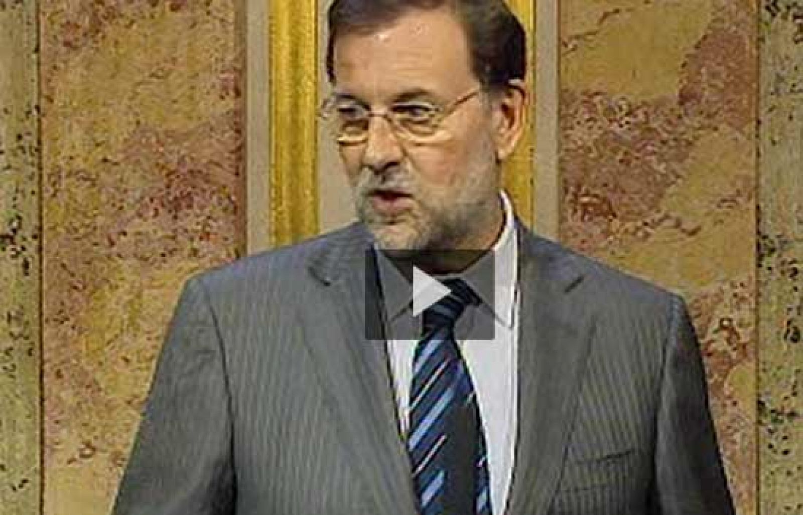 Rajoy se defiende de las acusaciones