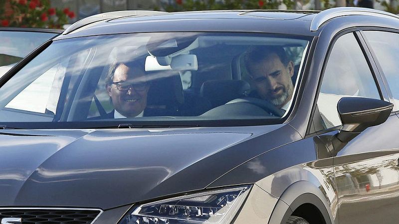 El rey coincide con Mas en su segunda visita a Cataluña