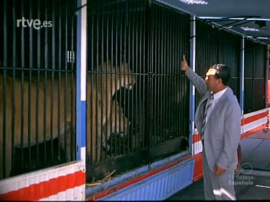 Documentales Color - EL CIRCO VIENE Y SE VA