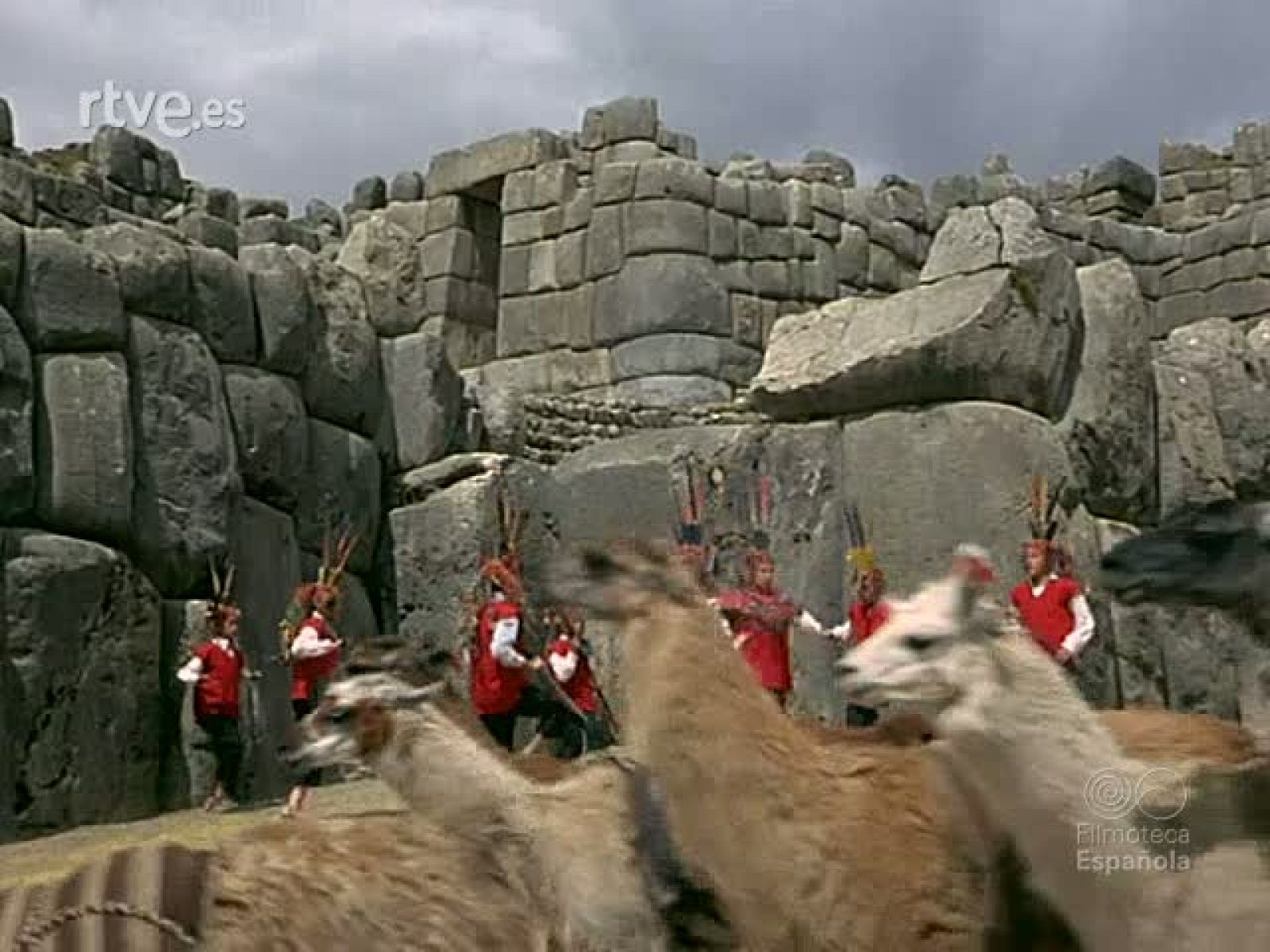 CUZCO: CIUDAD DOS VECES IMPERIAL - Documentales Color | Ver
