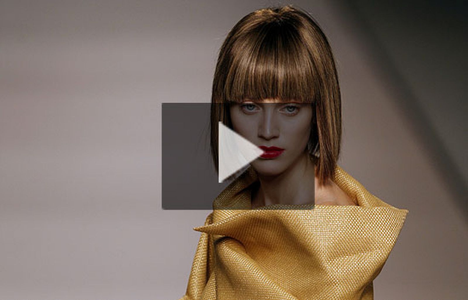 Desfile de Jesús del Pozo en Cibeles | Ver