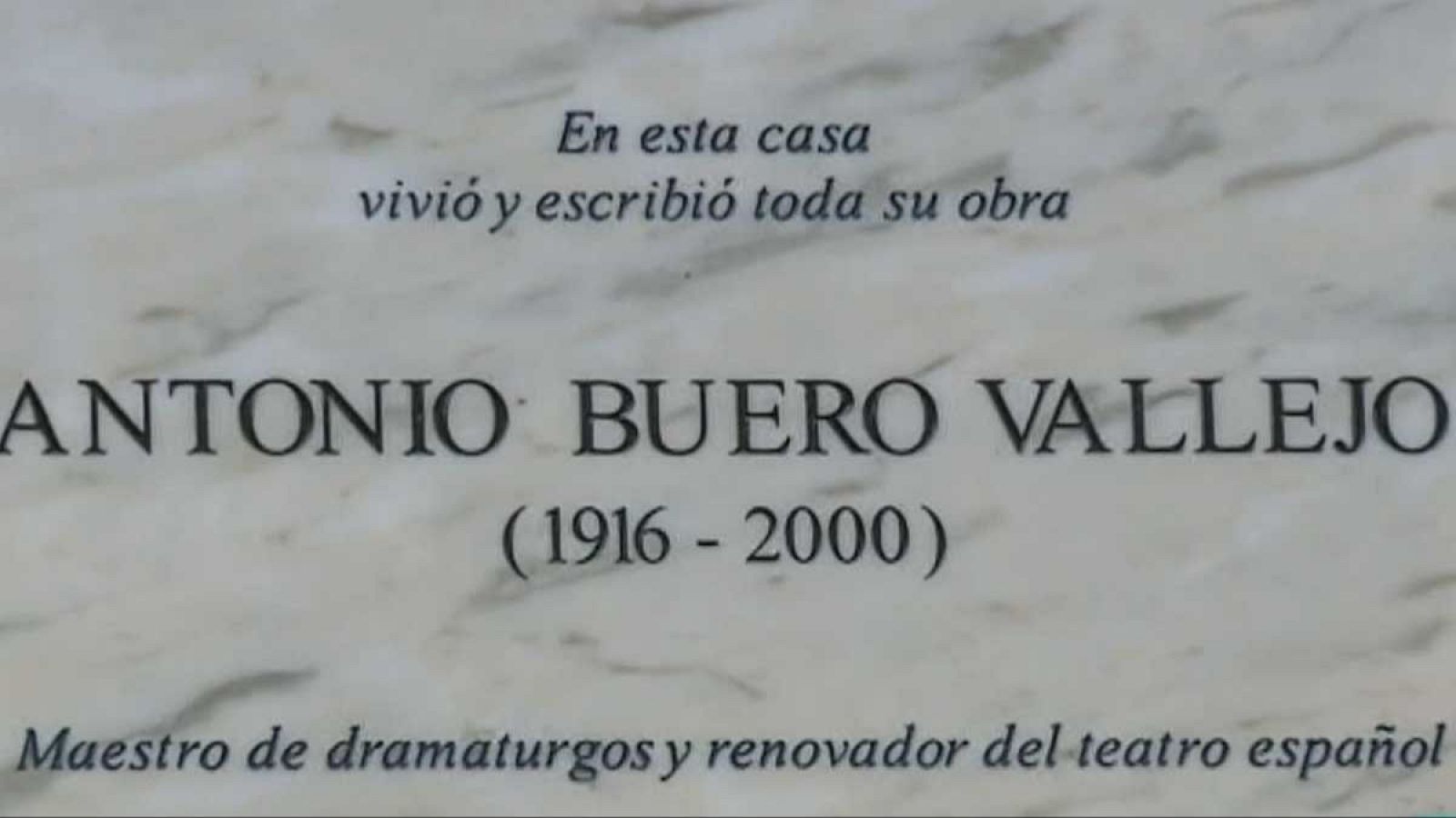 La Mitad Invisible - "Historia de una escalera" - Ver ahora