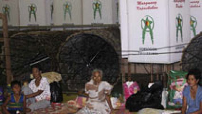 Telediario 1 - Avanza el tifón Hagupit en Filipinas con al menos 3 muertos