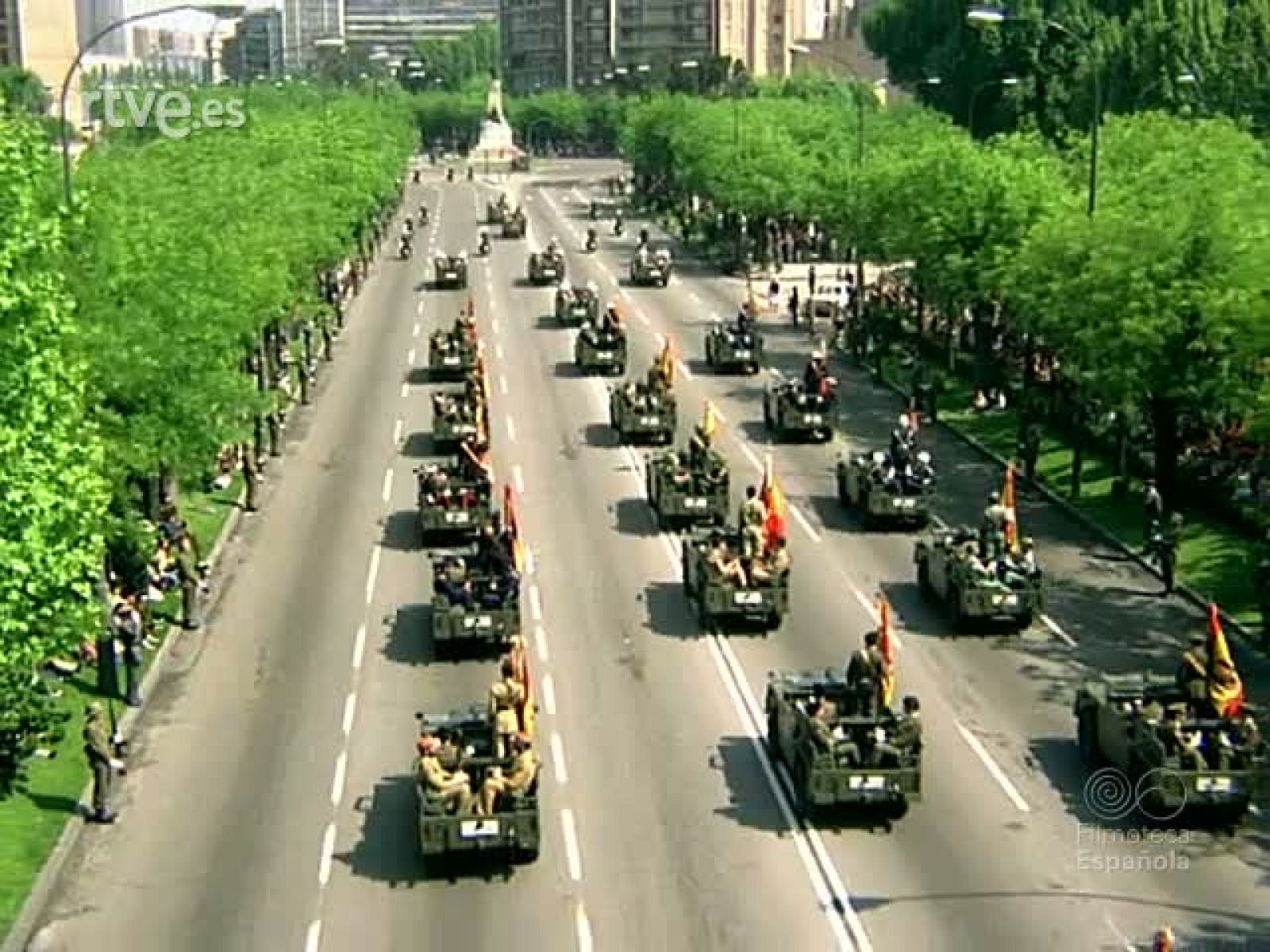 EL DIA DE LAS FUERZAS ARMADAS - Documentales Color | Ver