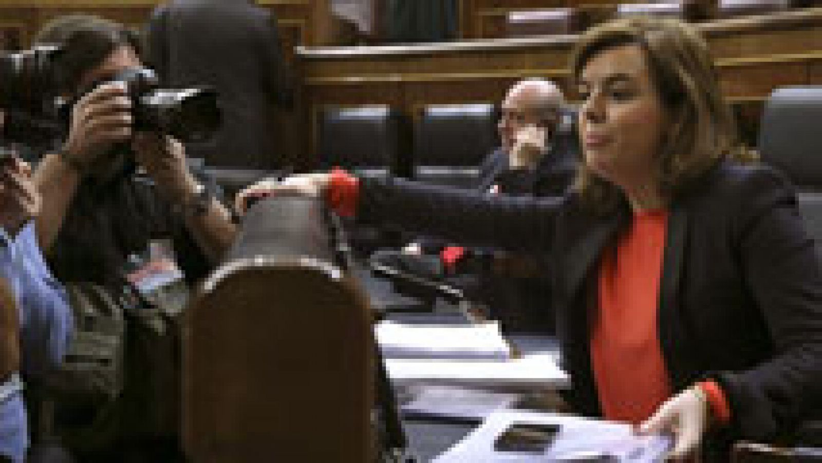 Santamaría defiende las medidas de lucha contra el paro juvenil, "que cae a un ritmo del 7,8%"