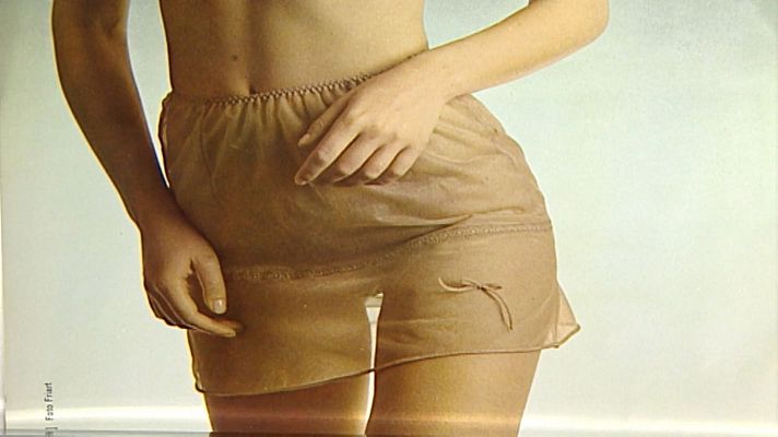 Historia de lo cotidiano - Bajo el vestido I