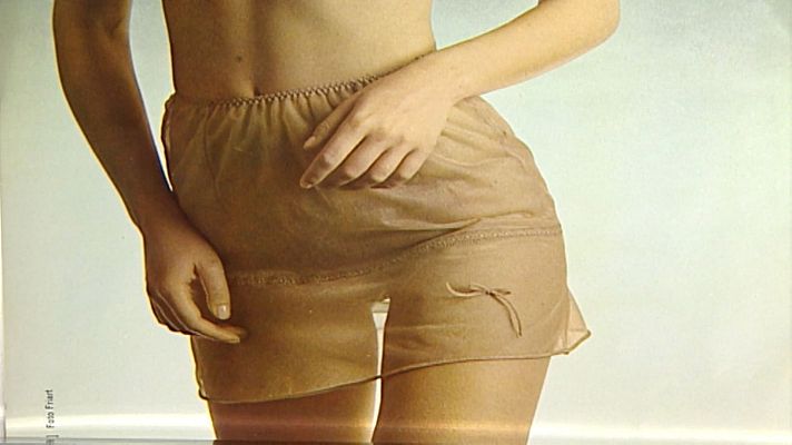 Historia de lo cotidiano - Bajo el vestido I