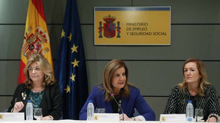 Telediario 1 - Las CCAA se comprometen a implementar el plan para parados