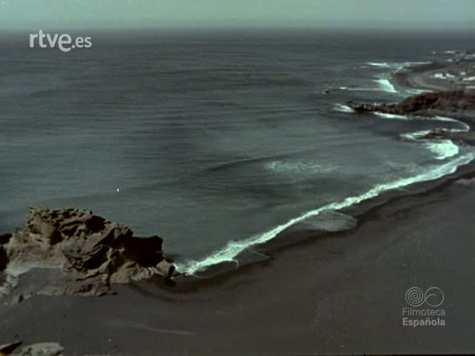 LA ISLA DE LOS VOLCANES LANZAROTE - Documentales Color | Ver