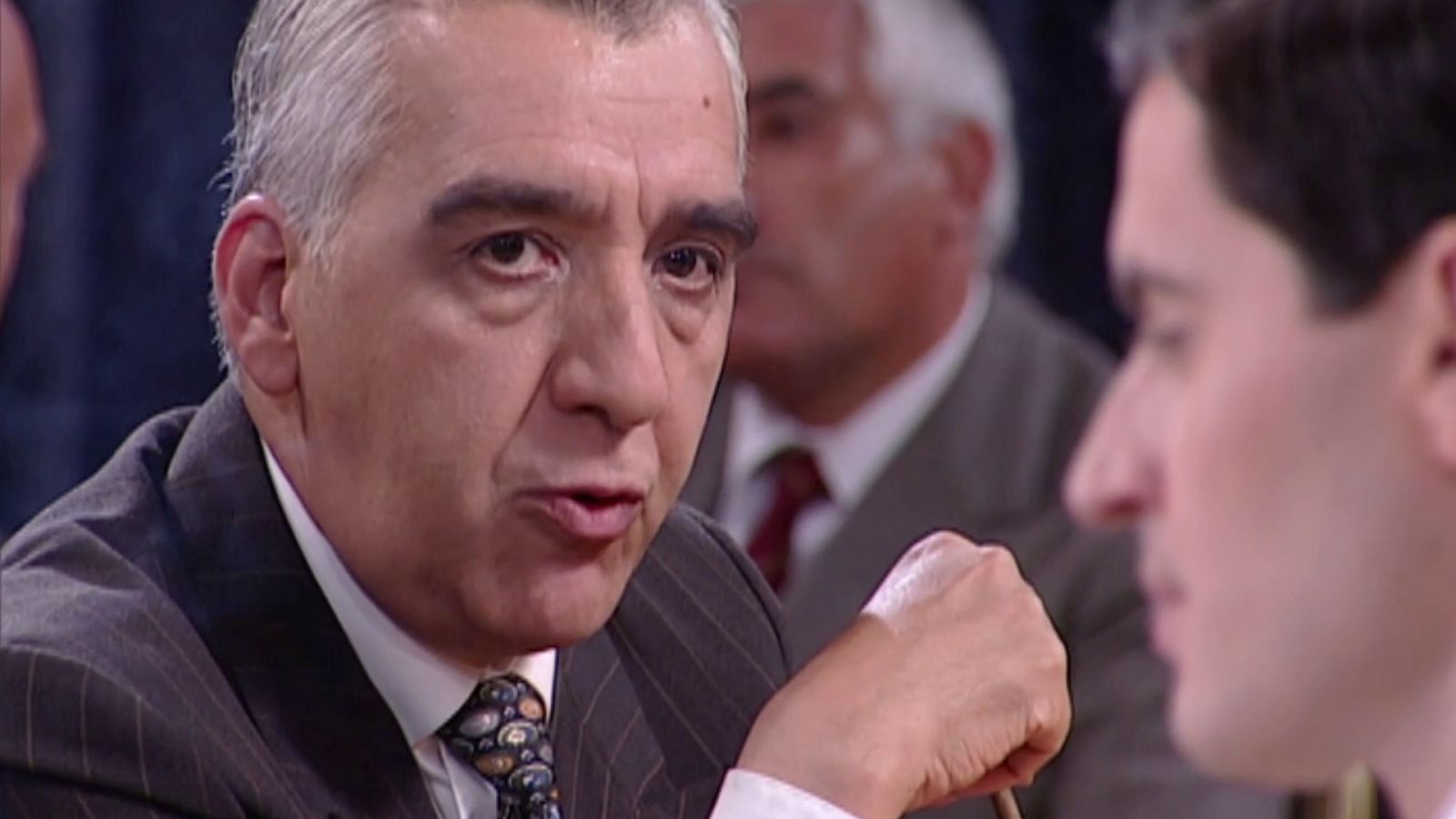 Amar en tiempos revueltos - T3 - Episodio 38 - Ver ahora