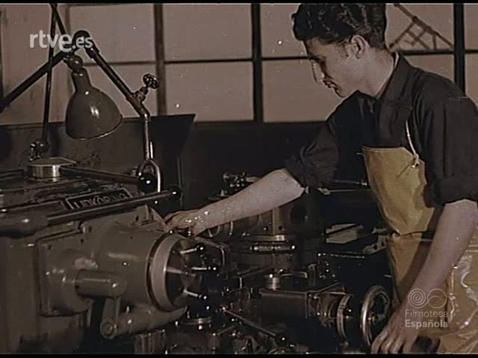 INDUSTRIA ARTE BELLEZA Y DANZA - Documentales Color | Ver