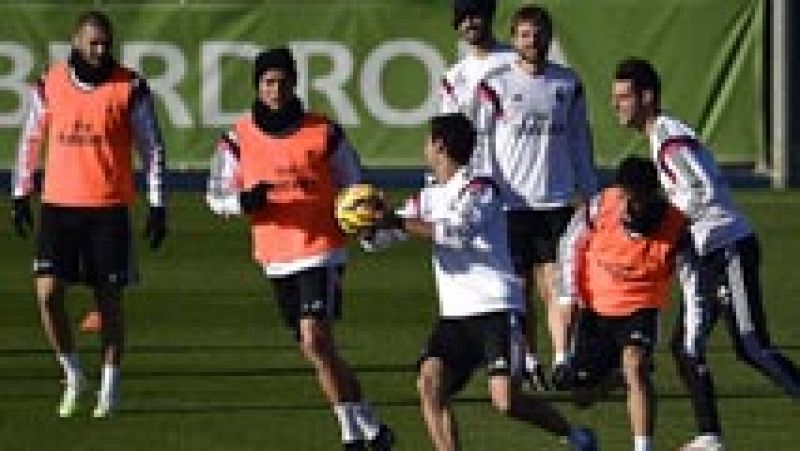 El Madrid, a ganar y aparcar la Liga ante el Almería
