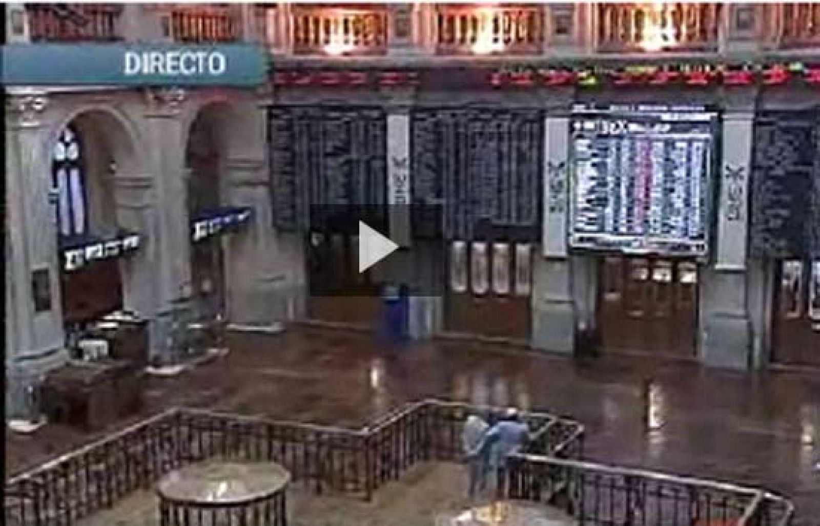  La jornada se ha caracterizado por los grandes sobresaltos, mucha volatilidad y sobre todo muchísima fluctuación en prácticamente todos los valores.