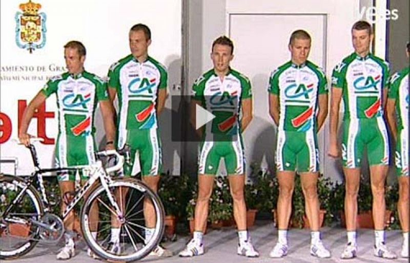 El equipo francés, Crédit Agricole, atraviesa un difícil año, ya que al finalizar esta temporada se despedirá del ciclismo profesional al no haber encontrado espónsor.