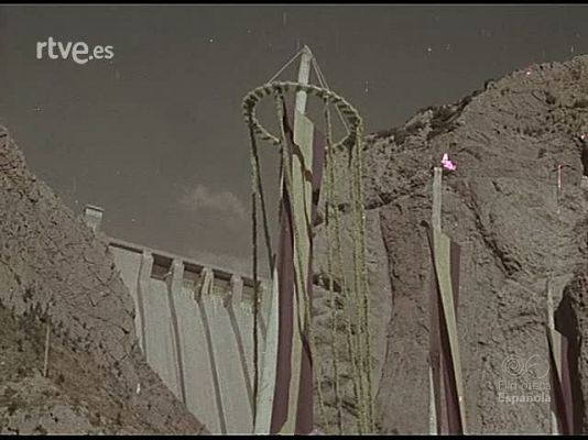 Documentales Color - VIAJES DEL GENERALISIMO