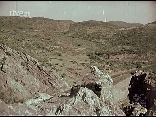 Documentales Color - GRACIA Y TRADICION ANDALUZAS