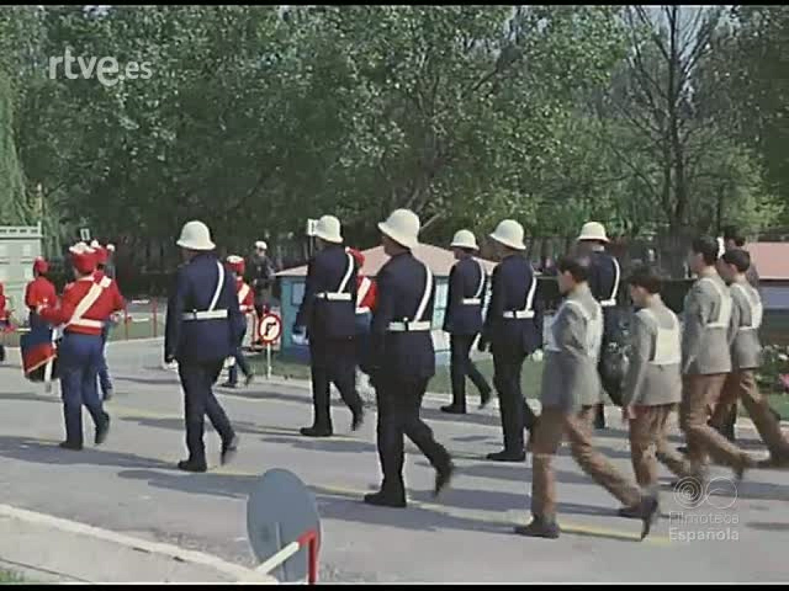 4 CAMPEONATO DE ESPAÑA  DE PARQUES INFANTILES DE TRAFICO. GIJON 1968 - Documentales Color | Ver