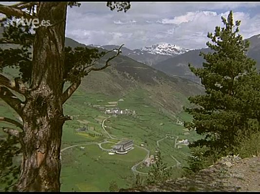 Documentales Color - PARADORES DEL PIRINEO