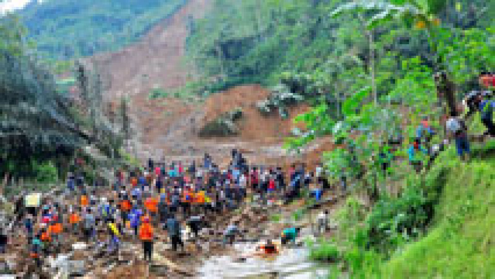 Al menos once muertos y 108 desaparecidos por un corrimiento de tierras en la isla de Java