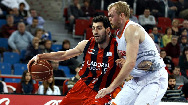 Después de un dominio inicial de los fuenlabreños, el acierto final desde el triple de Laboral Kutxa permitió a los locales llevarse el triunfo.