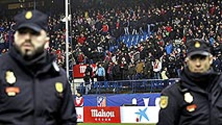 Tranquilidad en los aledaños del Calderón y silencio en el Fondo Sur