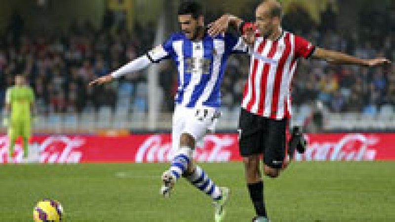 Reparto de puntos en el derbi vasco, en el que Vela adelantó a la Real Sociedad y De Marcos puso las tablas para el Athletic.