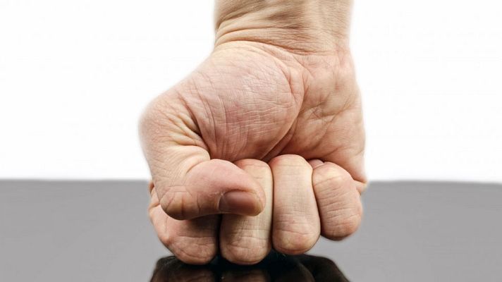 Telediario 1 - Nuevo protocolo para combatir los delitos de odio