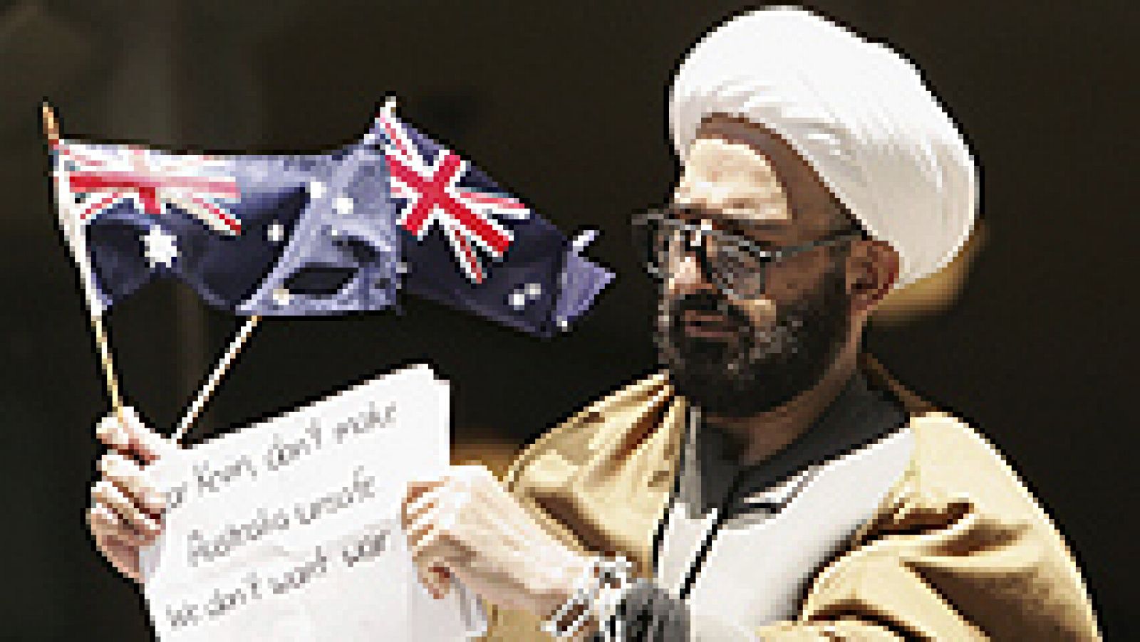Su nombre es Man Haron Monis, un autoproclamado clérigo musulmán de origen iraní, a quien la policía australiana ha identificado como el hombre armado que ha asaltado este lunes una cafetería del centro financiero de Sídney y ha mantenido durante 17 horas retenidos a una quincena de rehenes.